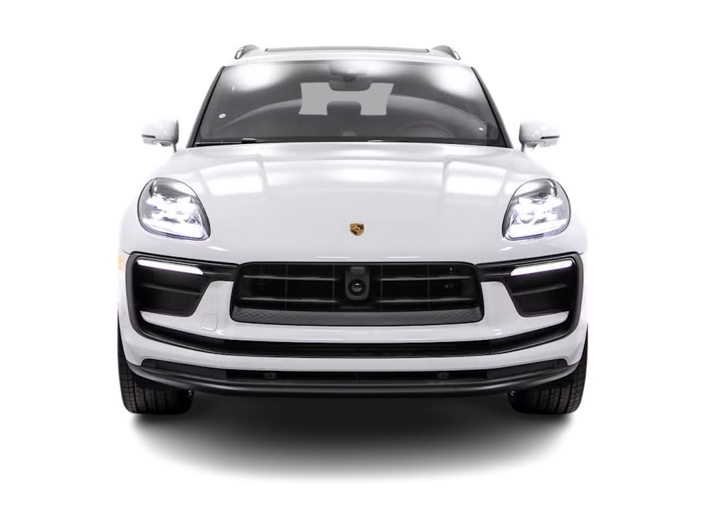 Thumbnail: 2025 Porsche Macan - 18