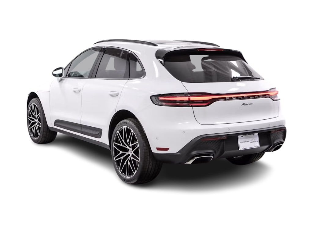 Thumbnail: 2025 Porsche Macan - 4
