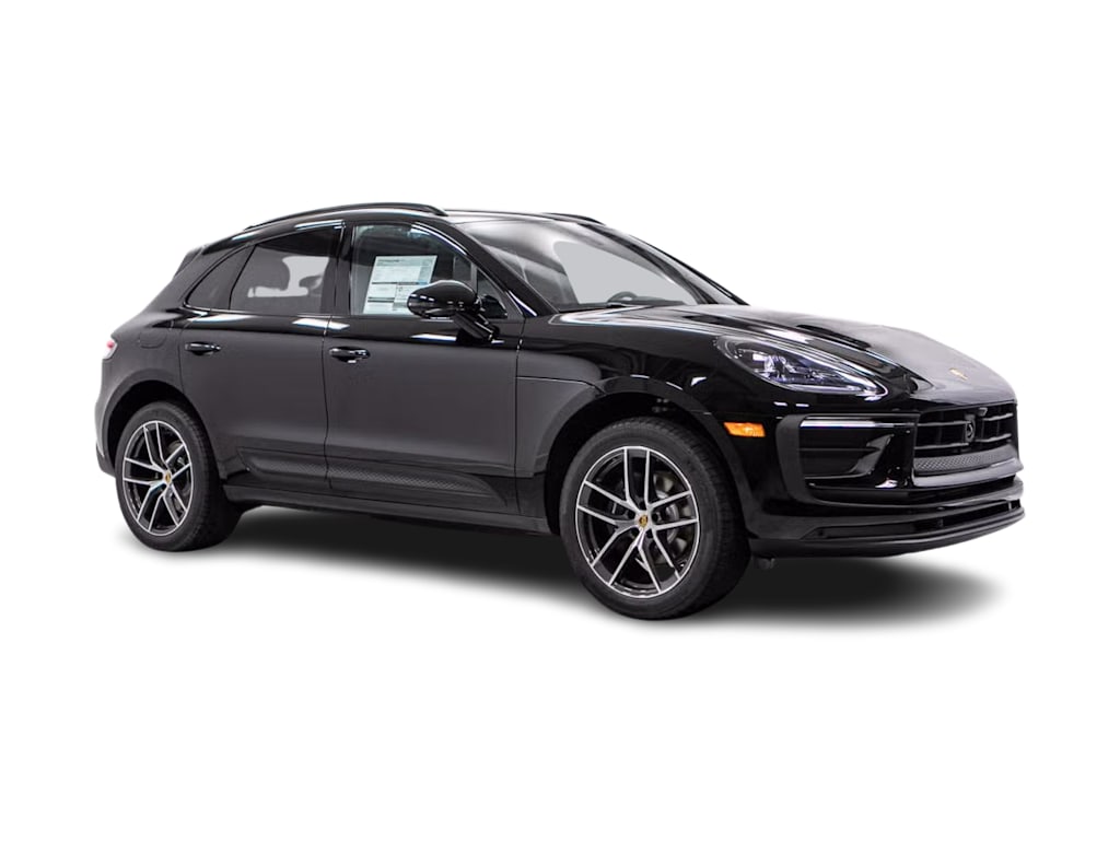 Thumbnail: 2026 Porsche Macan - 17