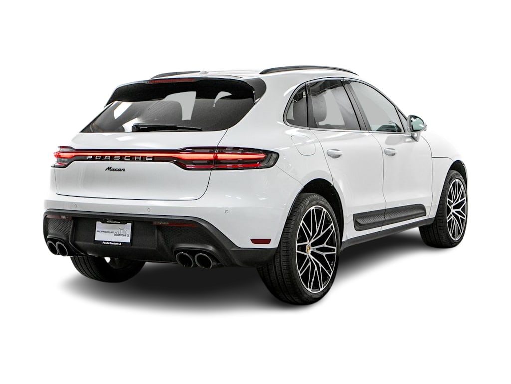 Thumbnail: 2026 Porsche Macan - 17