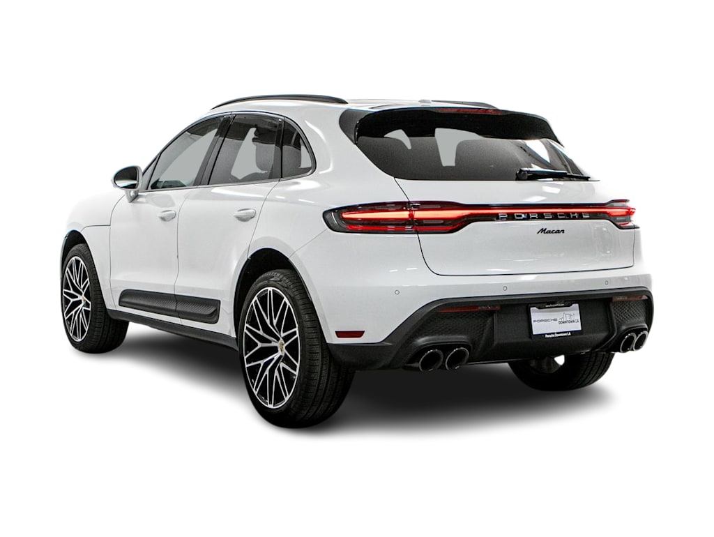 Thumbnail: 2026 Porsche Macan - 15