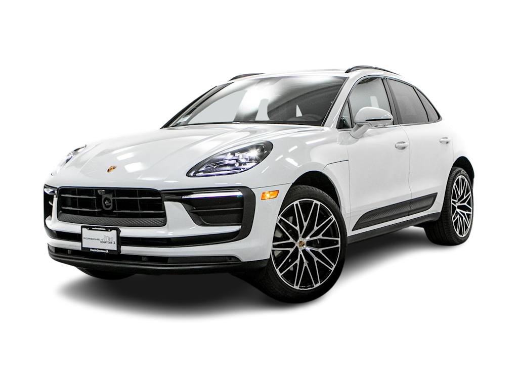 Thumbnail: 2026 Porsche Macan - 3