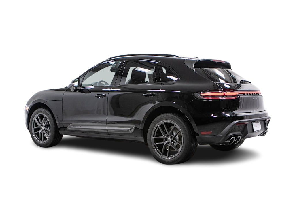 Thumbnail: 2026 Porsche Macan - 4