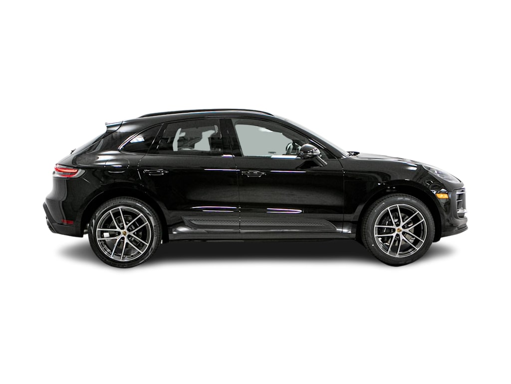 Thumbnail: 2026 Porsche Macan - 18