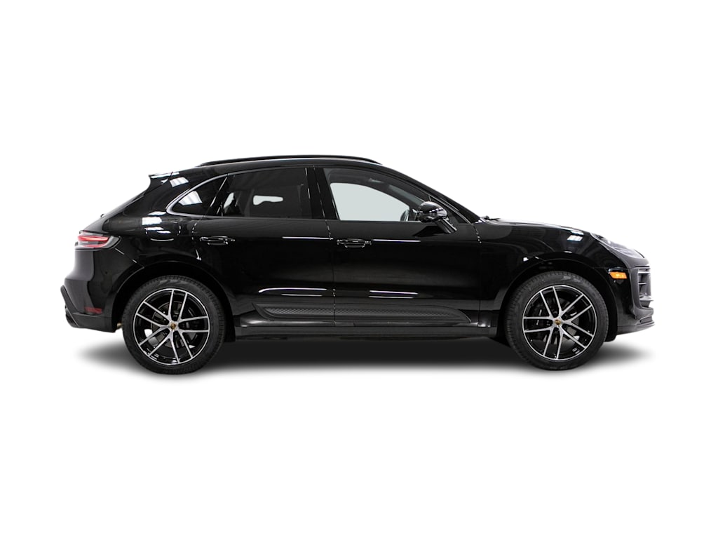 Thumbnail: 2025 Porsche Macan - 15