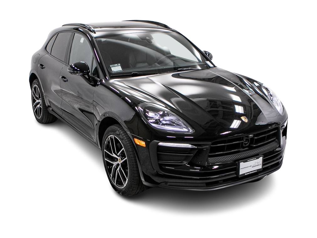 Thumbnail: 2025 Porsche Macan - 39