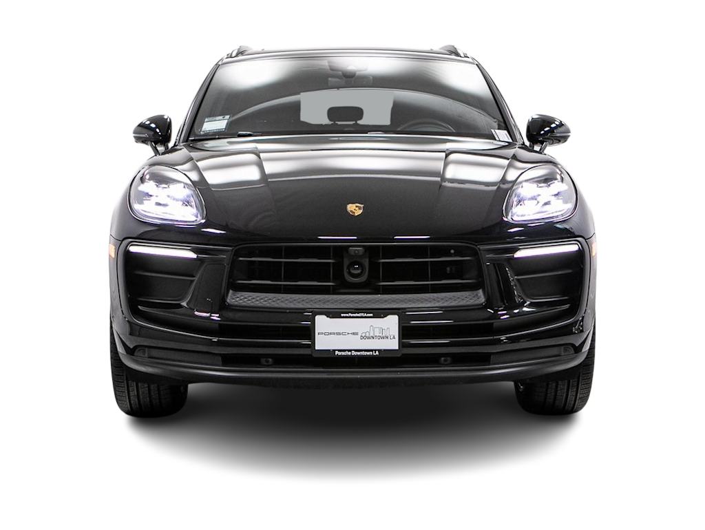 Thumbnail: 2025 Porsche Macan - 17