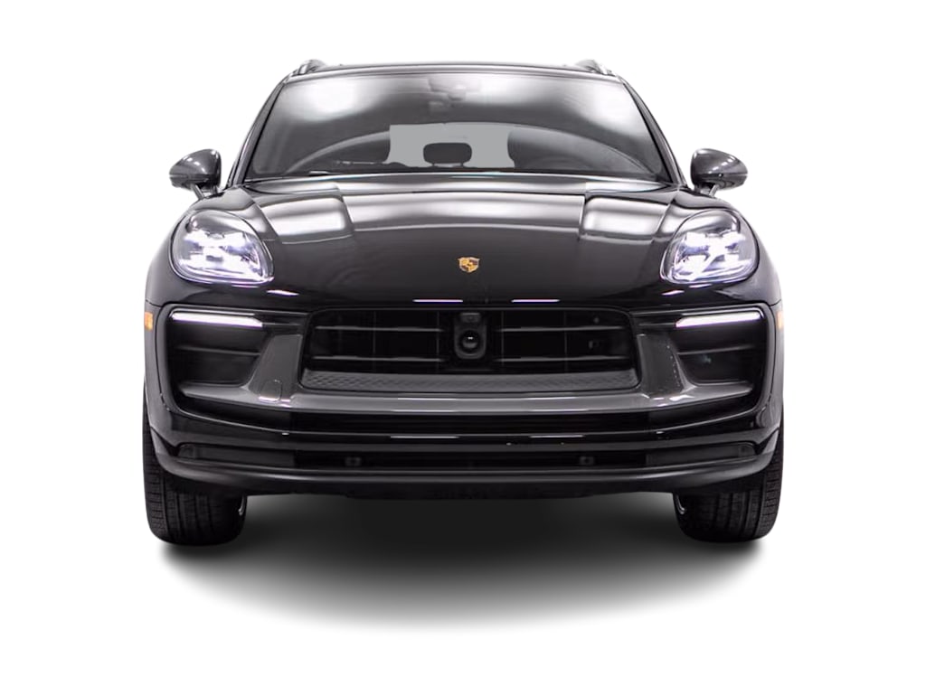 Thumbnail: 2026 Porsche Macan - 18