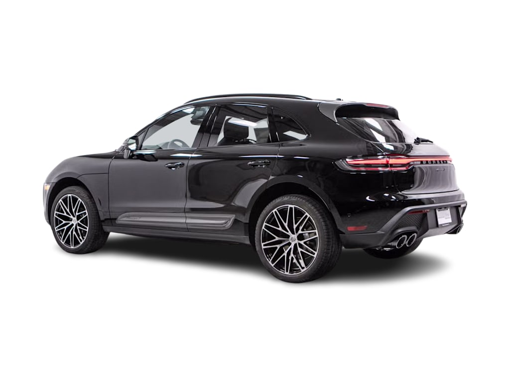 Thumbnail: 2026 Porsche Macan - 4