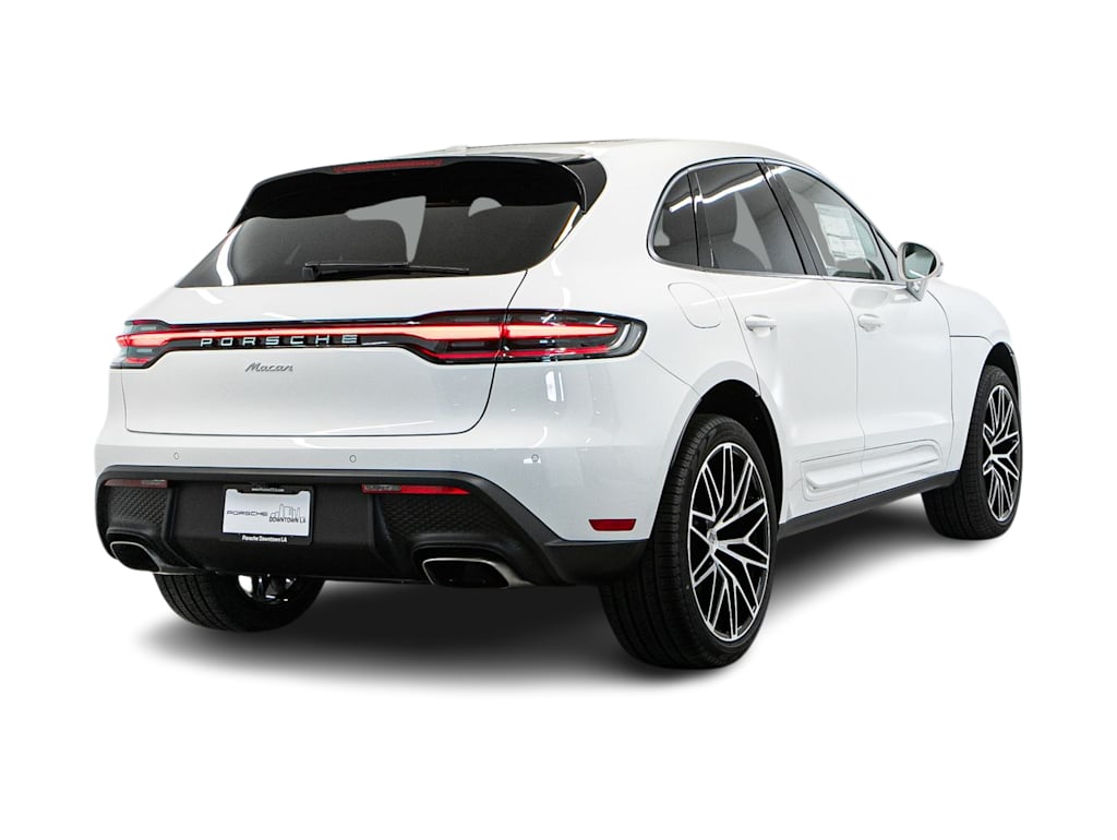 Thumbnail: 2026 Porsche Macan - 17