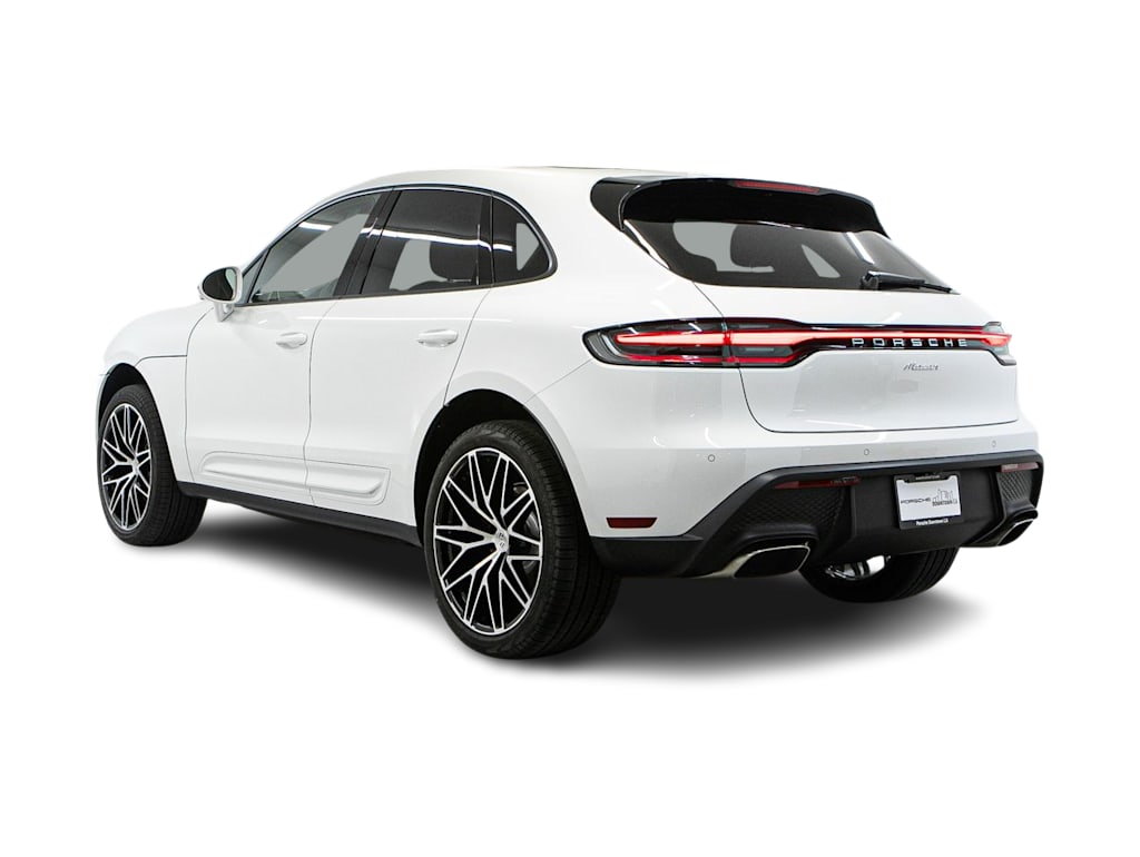 Thumbnail: 2026 Porsche Macan - 4