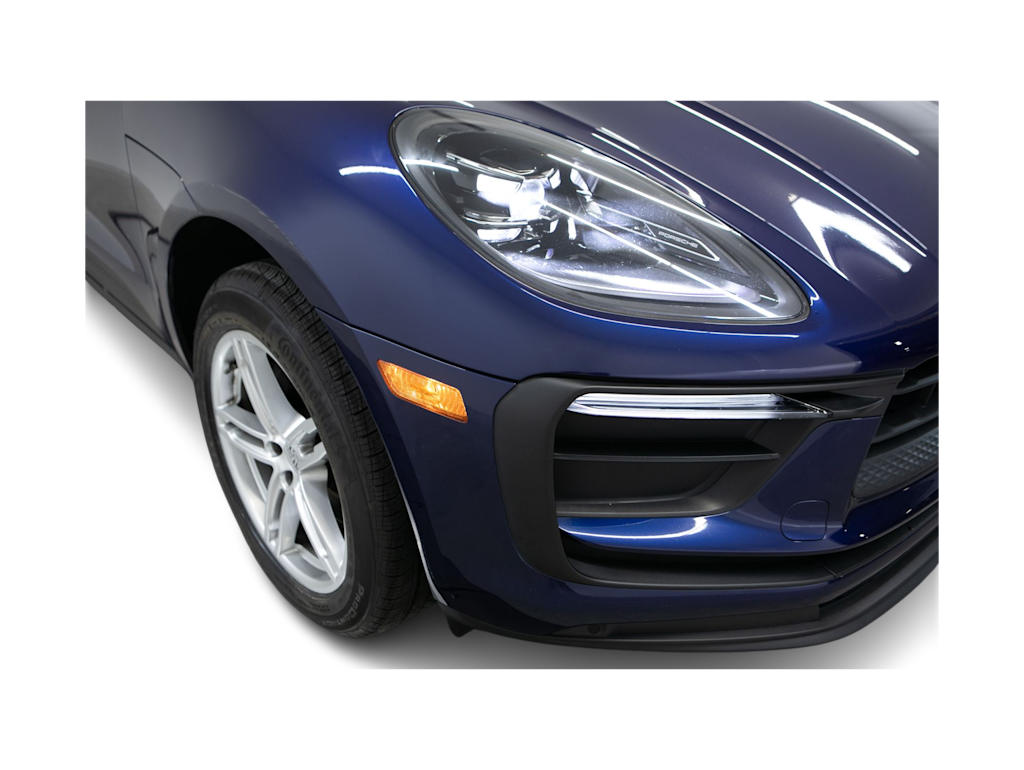 Thumbnail: 2023 Porsche Macan - 18
