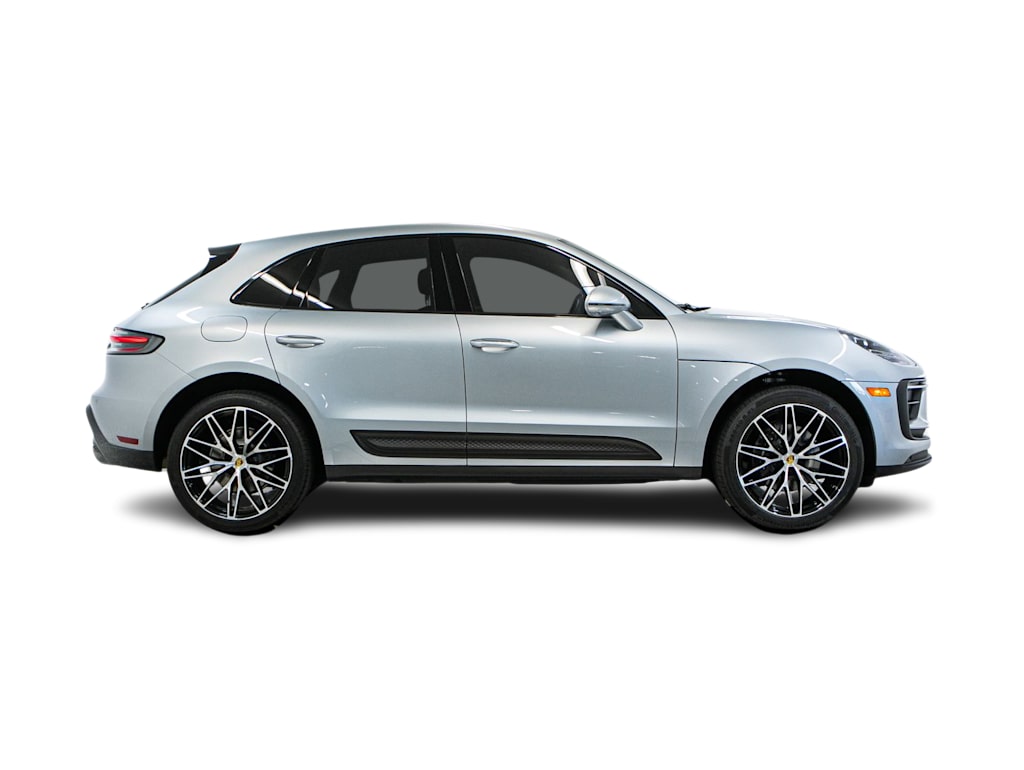 Thumbnail: 2023 Porsche Macan - 17