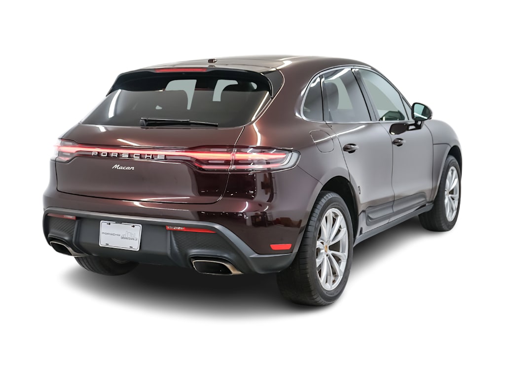 Thumbnail: 2023 Porsche Macan - 22