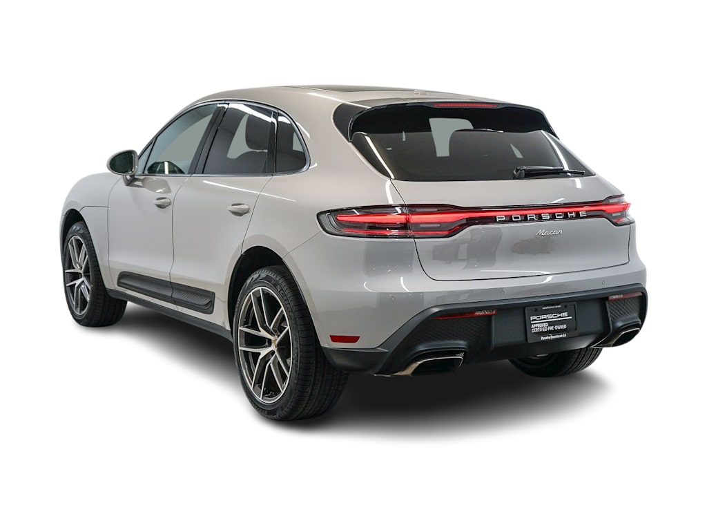 Thumbnail: 2023 Porsche Macan - 4