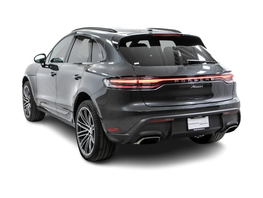 Thumbnail: 2025 Porsche Macan - 4