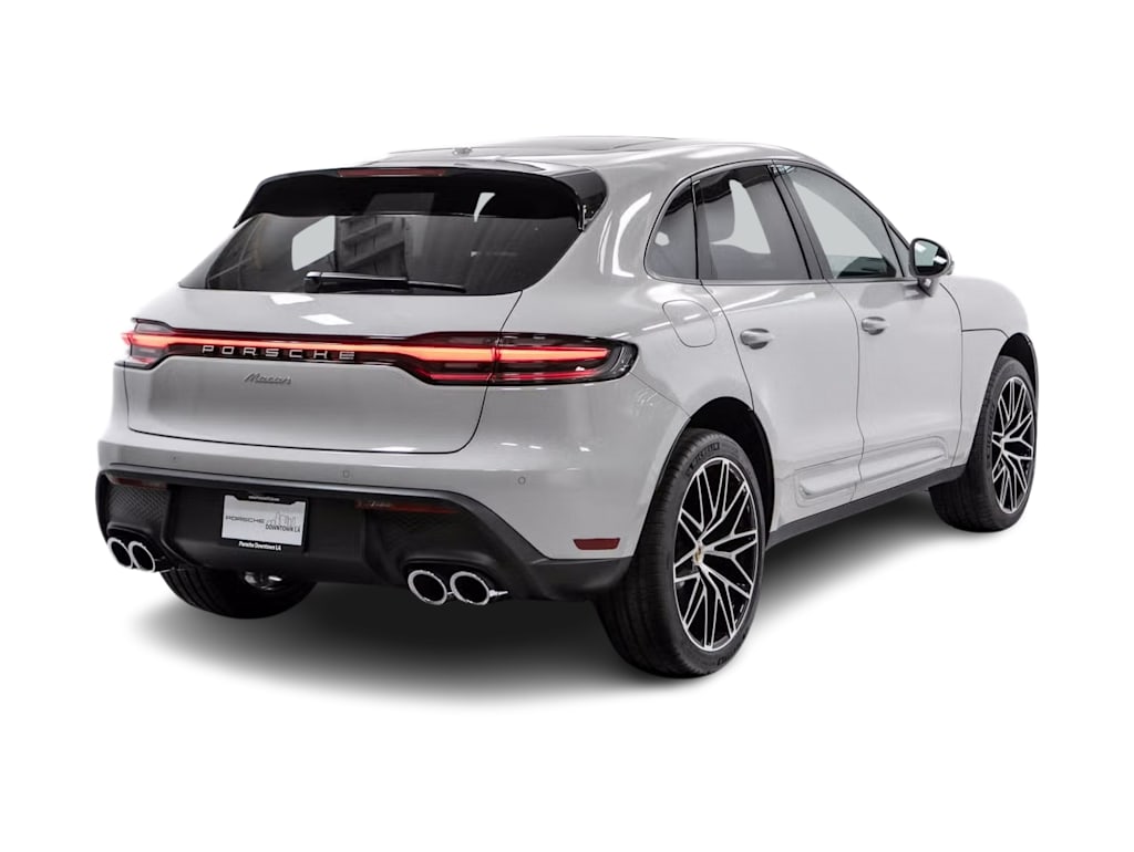 Thumbnail: 2025 Porsche Macan - 16