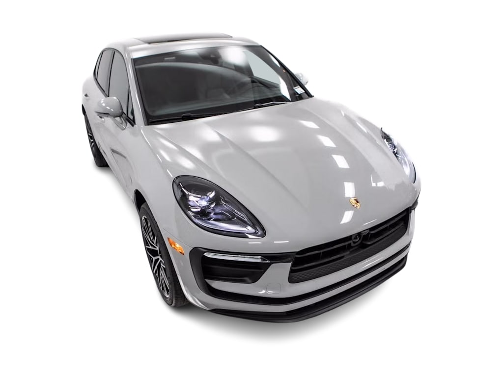 Thumbnail: 2025 Porsche Macan - 38