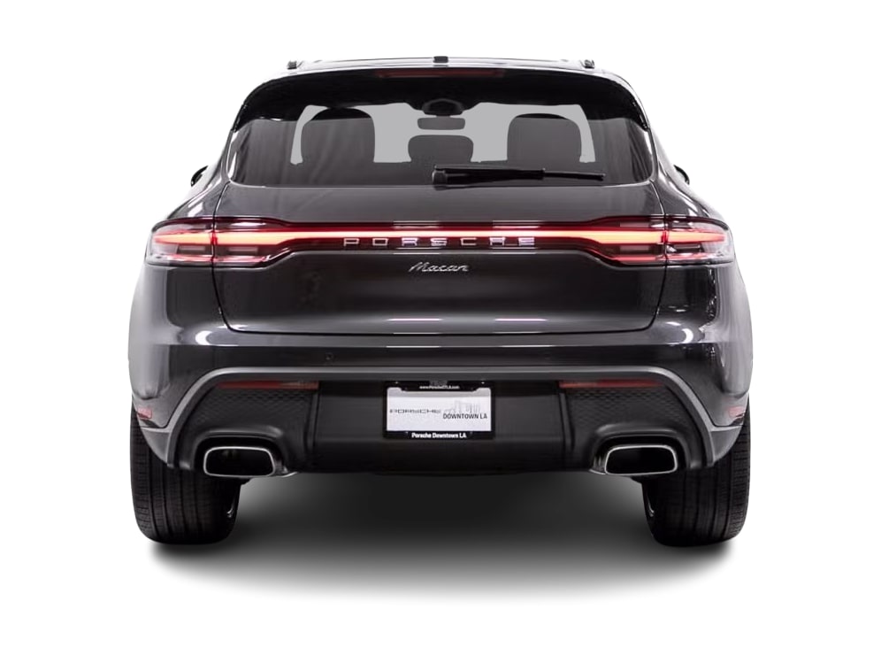 Thumbnail: 2026 Porsche Macan - 5