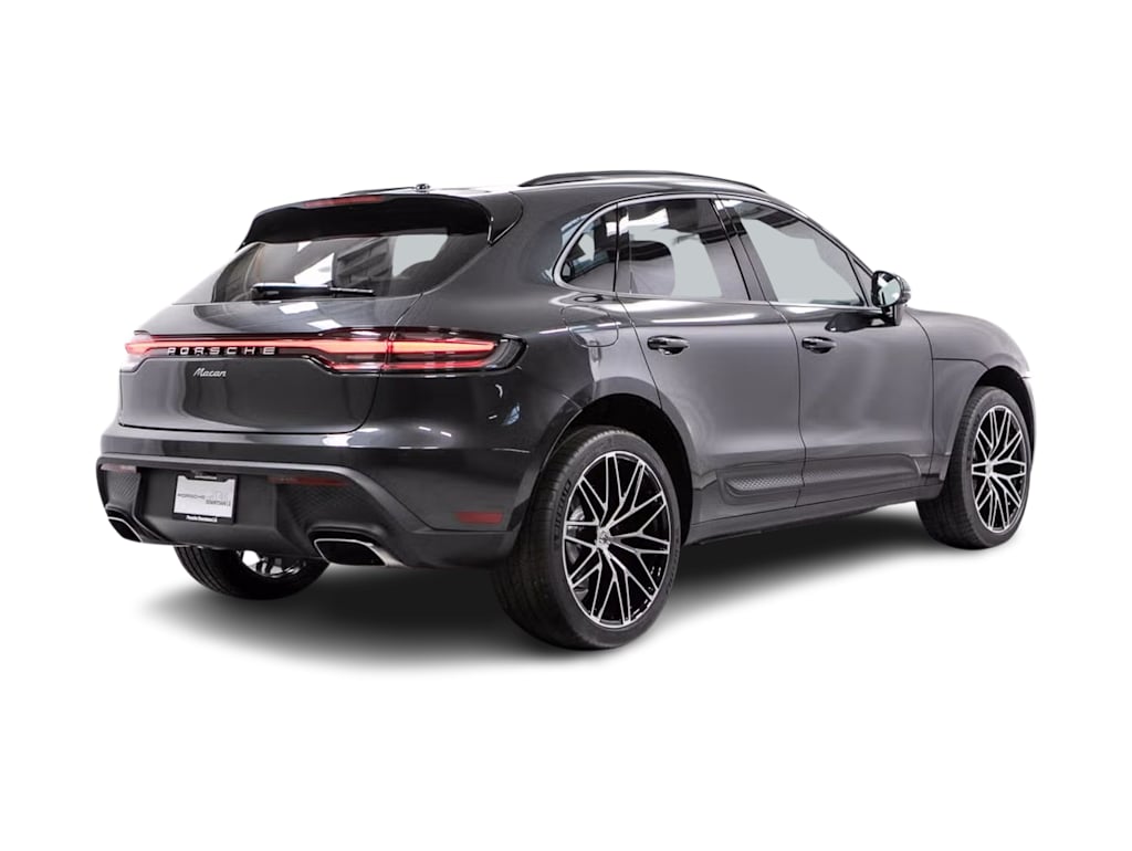 Thumbnail: 2026 Porsche Macan - 15