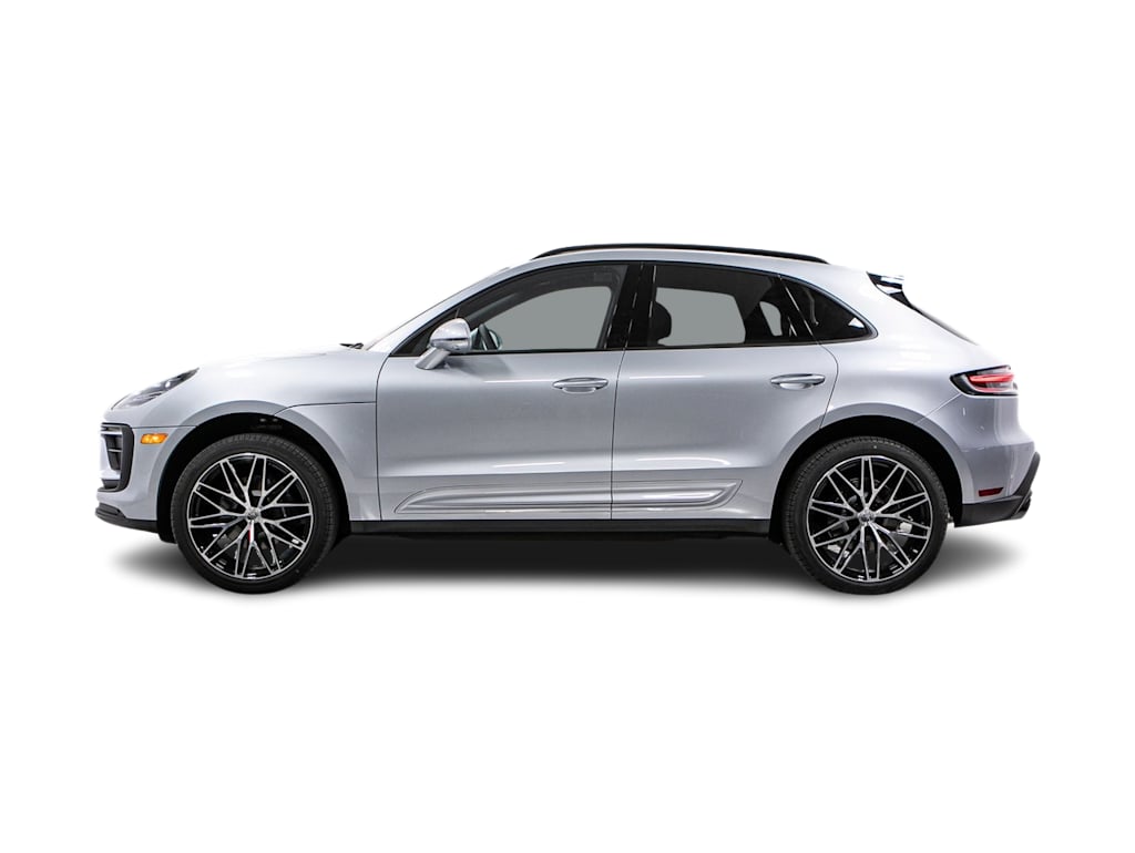 Thumbnail: 2026 Porsche Macan - 3