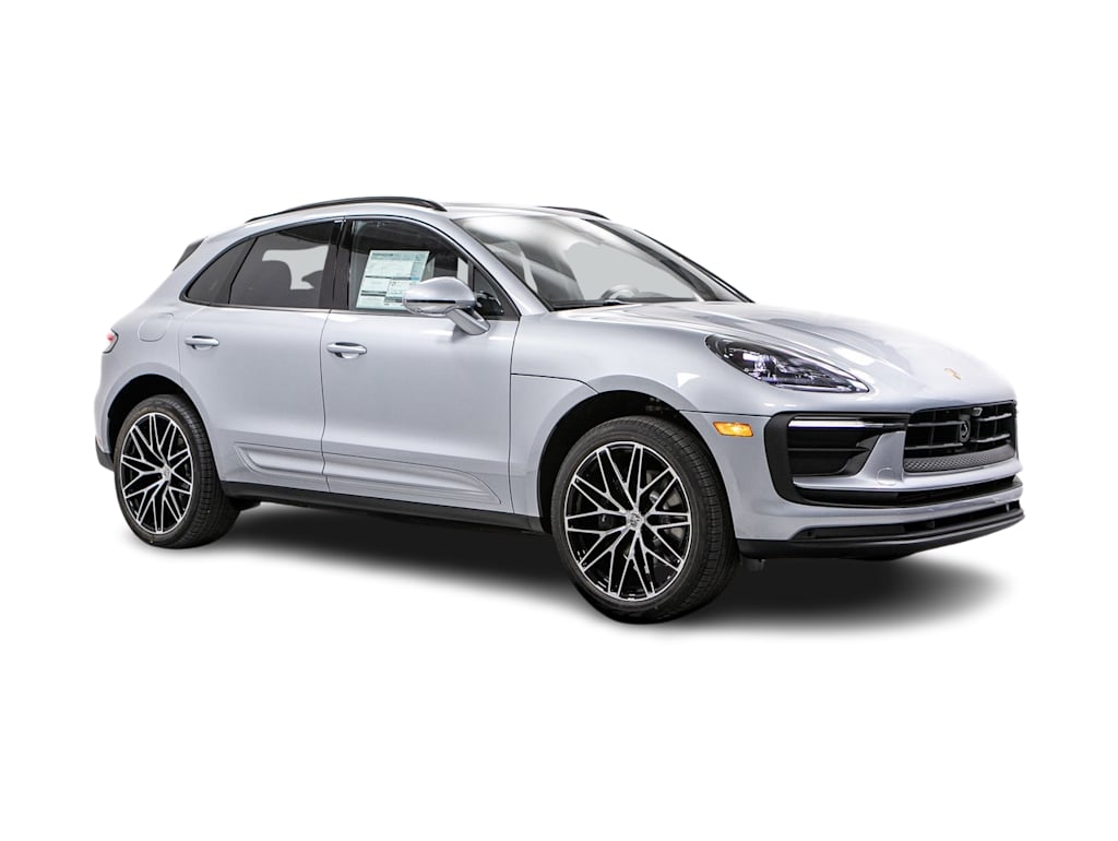 Thumbnail: 2026 Porsche Macan - 17