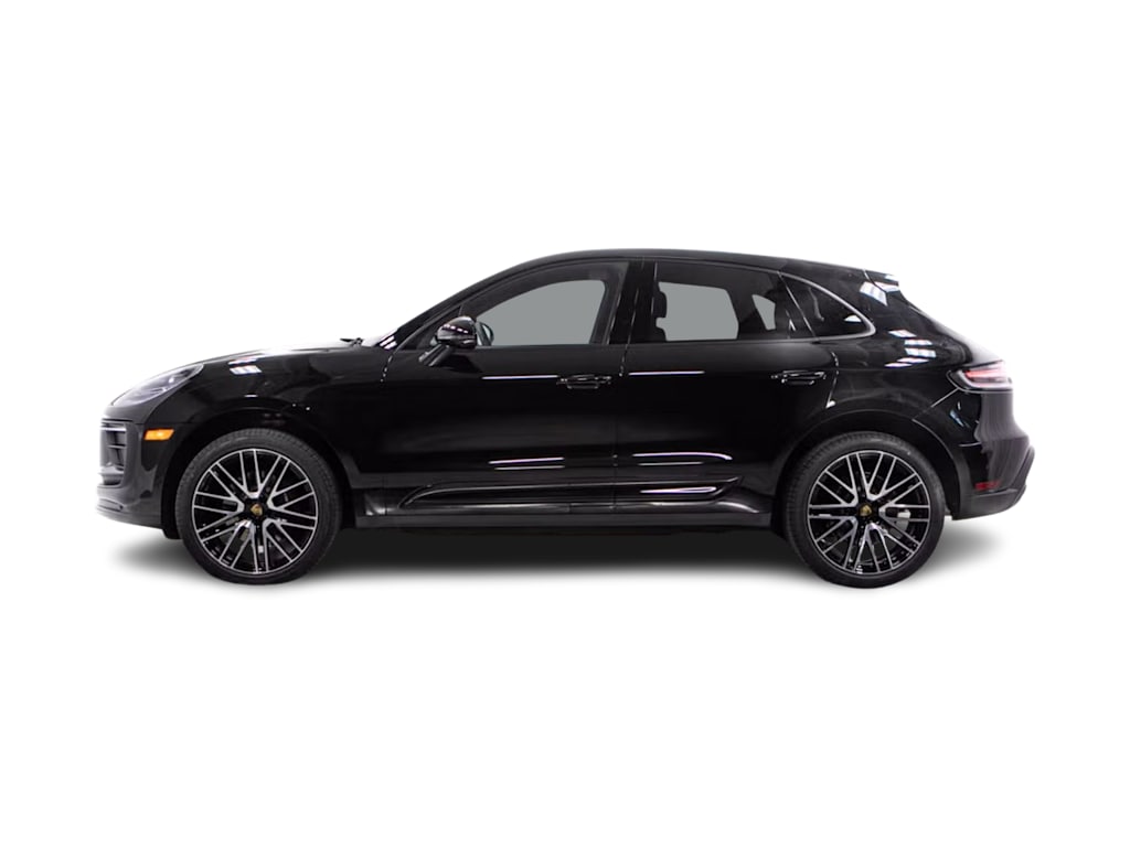 Thumbnail: 2026 Porsche Macan - 3
