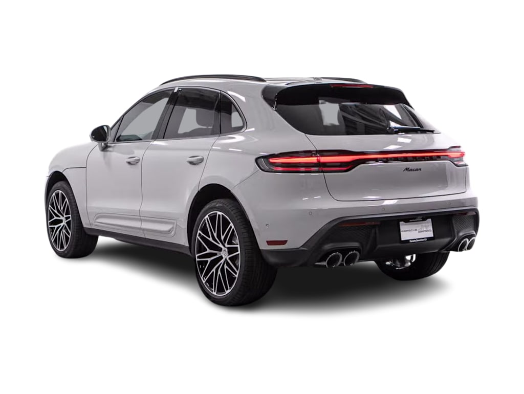 Thumbnail: 2026 Porsche Macan - 4