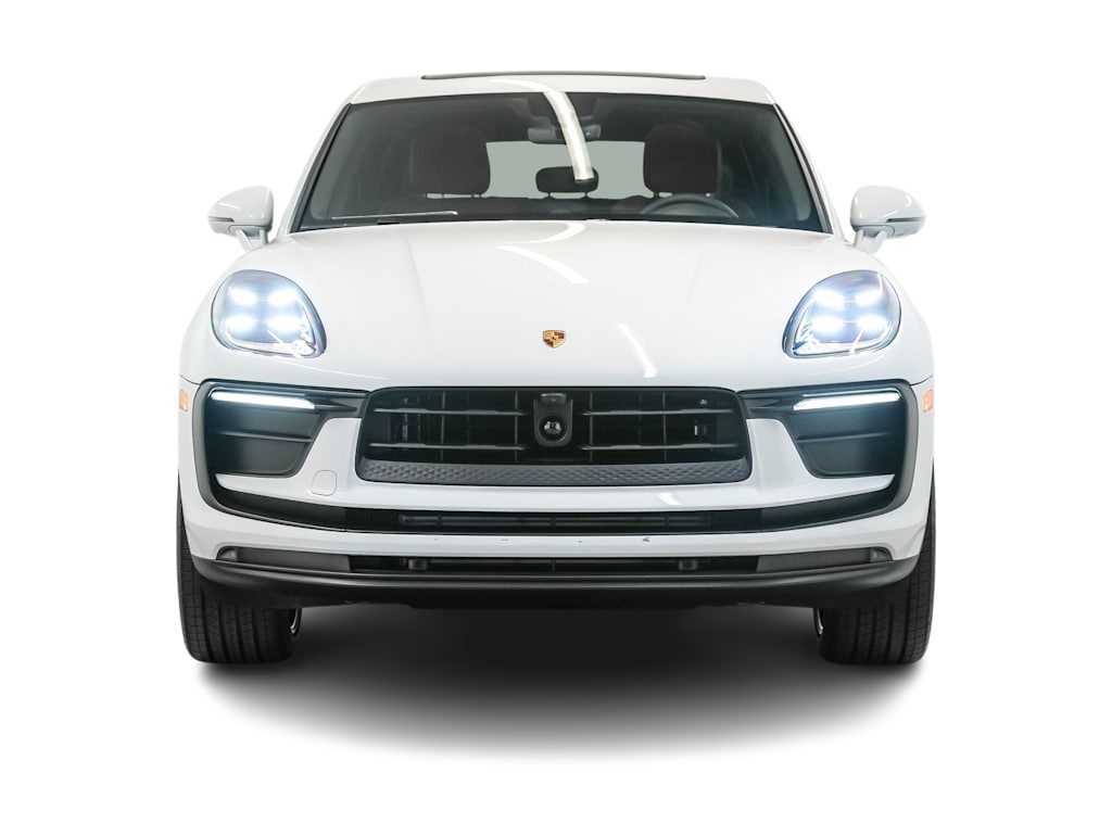 Thumbnail: 2026 Porsche Macan - 6