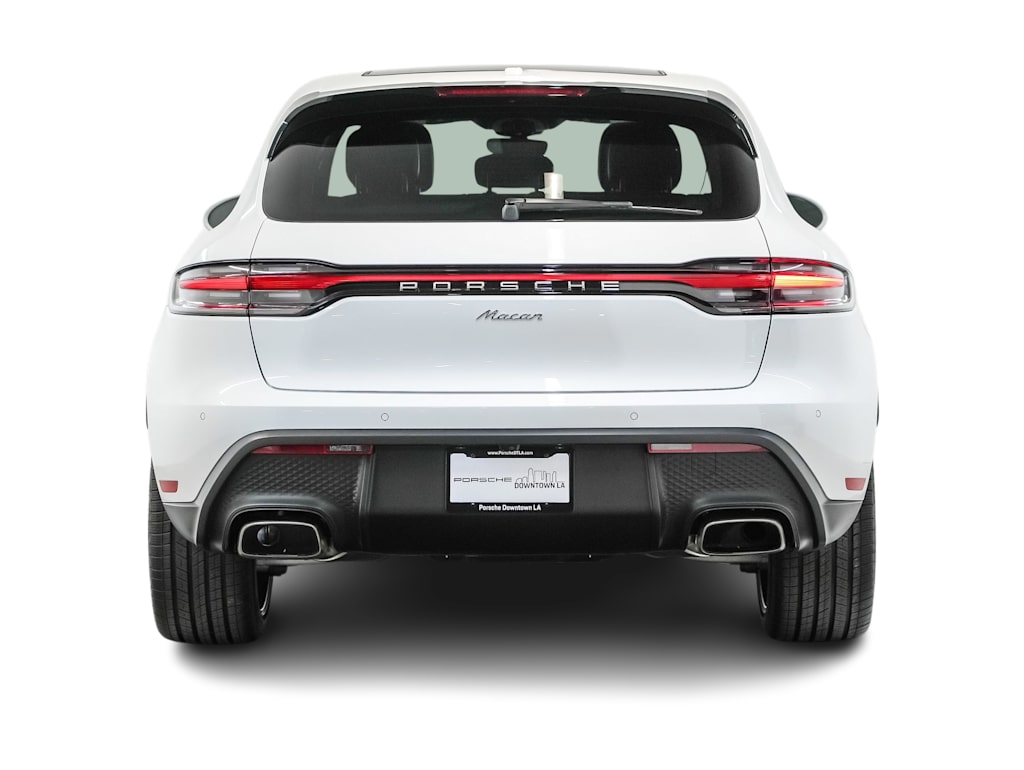 Thumbnail: 2026 Porsche Macan - 5