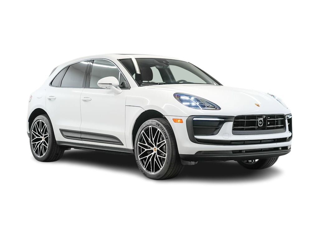 Thumbnail: 2026 Porsche Macan - 19