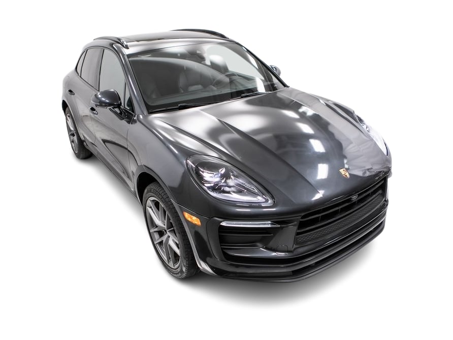 Thumbnail: 2022 Porsche Macan - 39