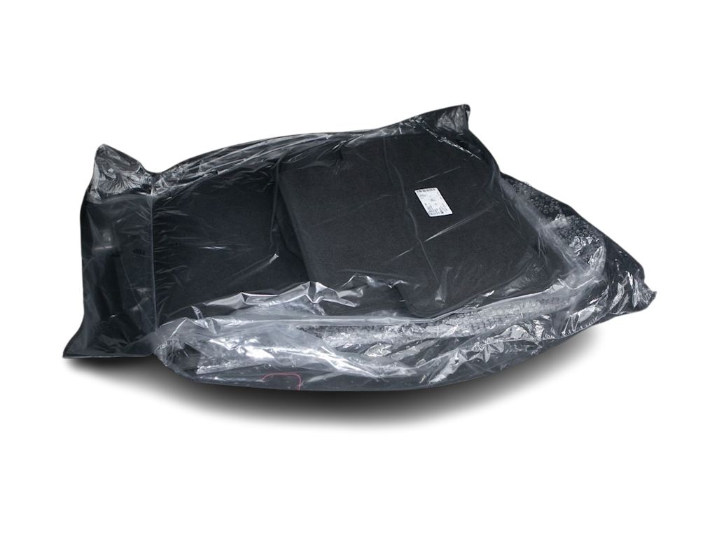 Thumbnail: 2026 Porsche Macan - 12