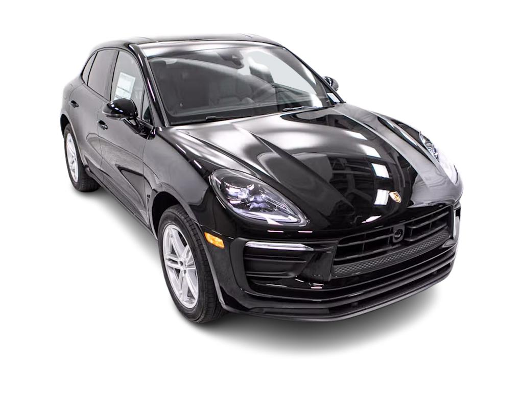 Thumbnail: 2026 Porsche Macan - 29