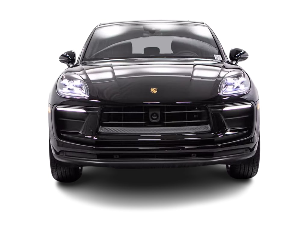 Thumbnail: 2026 Porsche Macan - 18