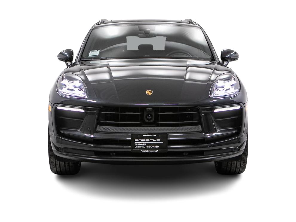 Thumbnail: 2026 Porsche Macan - 6