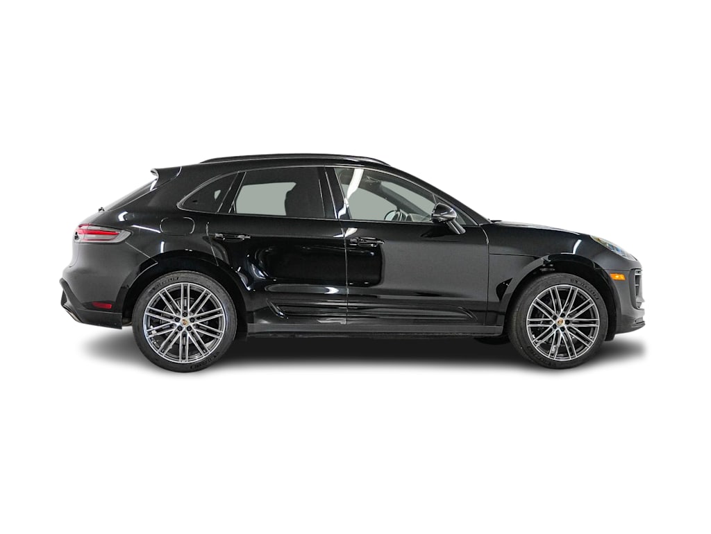 Thumbnail: 2026 Porsche Macan - 17