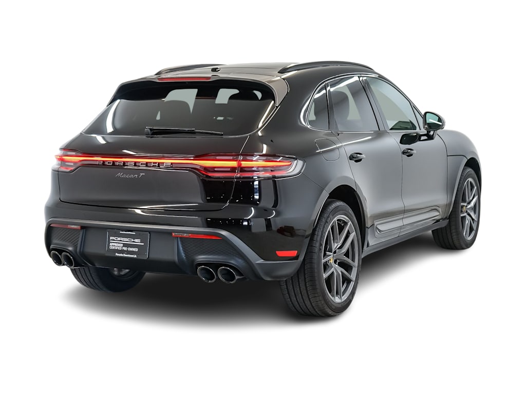 Thumbnail: 2026 Porsche Macan - 21