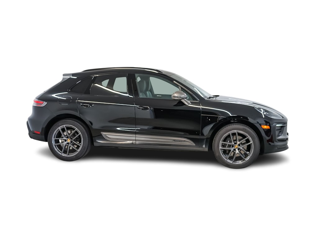 Thumbnail: 2026 Porsche Macan - 20