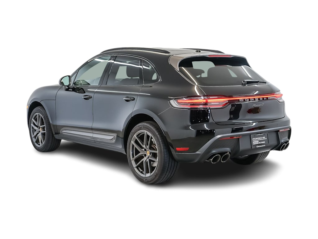 Thumbnail: 2026 Porsche Macan - 4