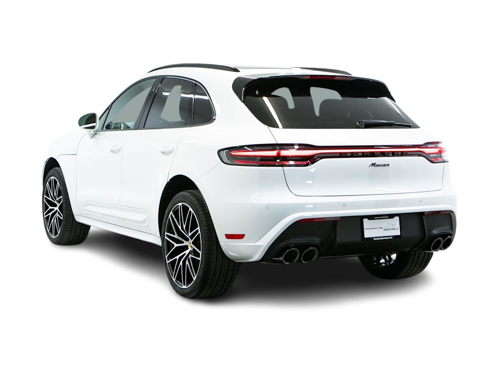 Thumbnail: 2026 Porsche Macan - 4