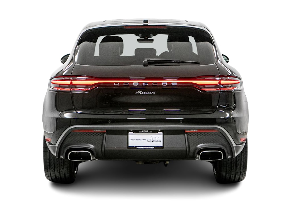 Thumbnail: 2026 Porsche Macan - 14