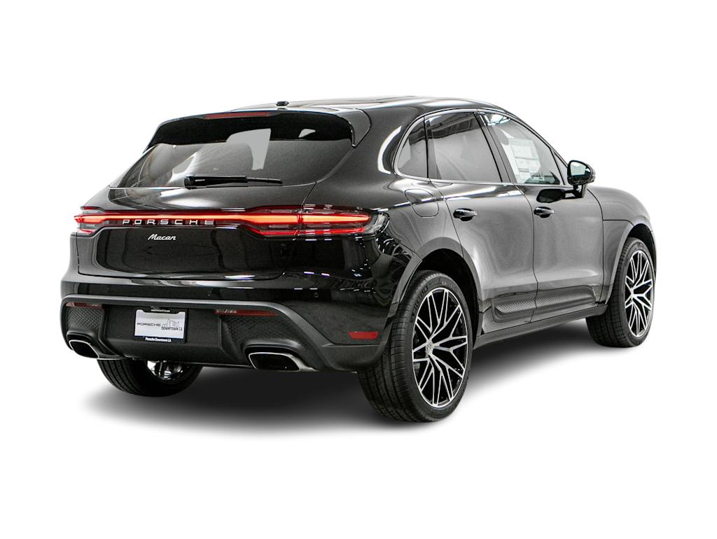 Thumbnail: 2026 Porsche Macan - 15