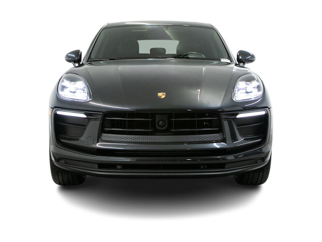 Thumbnail: 2023 Porsche Macan - 19