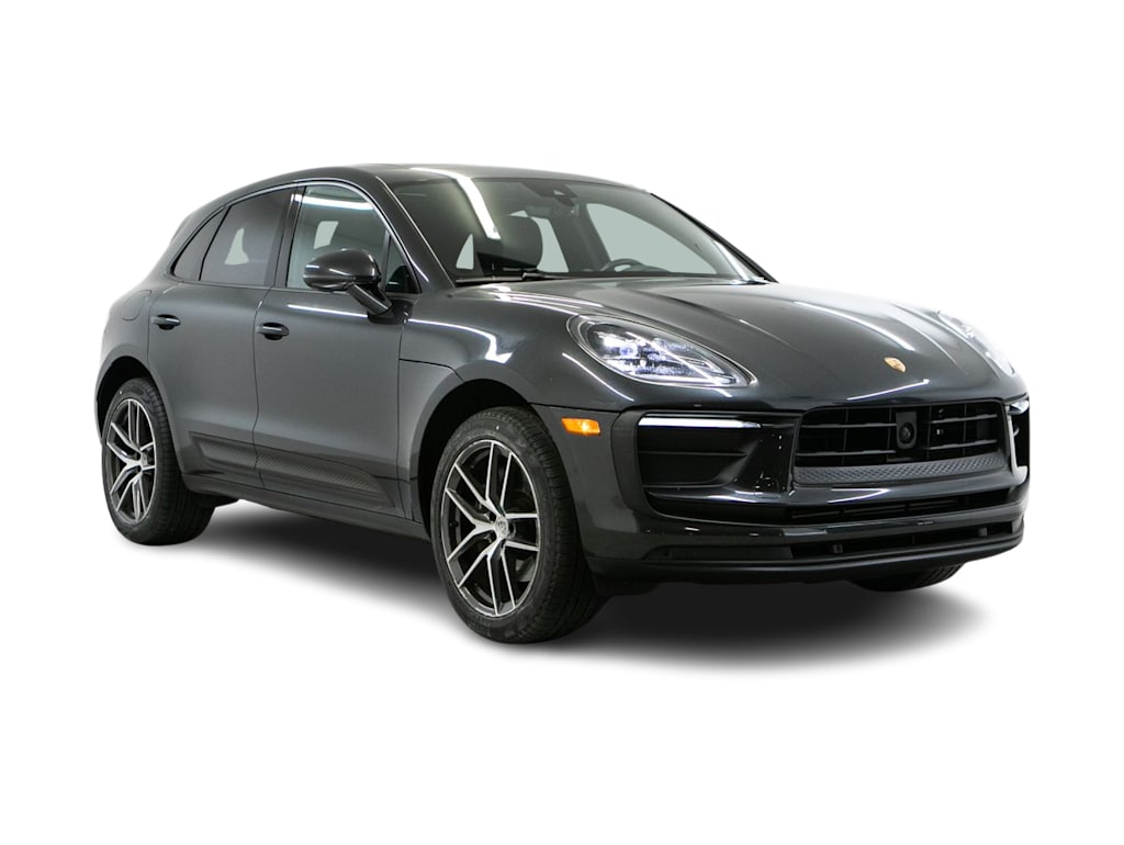 Thumbnail: 2023 Porsche Macan - 18
