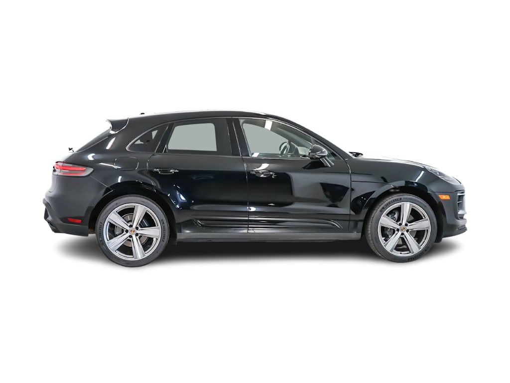 Thumbnail: 2025 Porsche Macan - 21