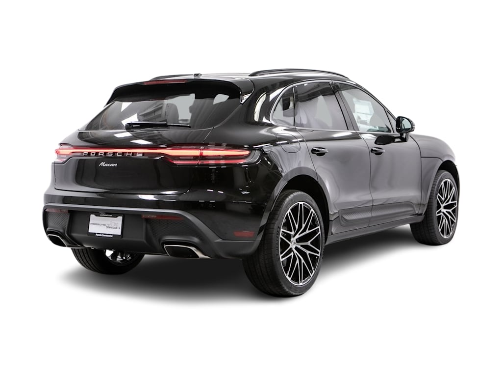 Thumbnail: 2026 Porsche Macan - 15