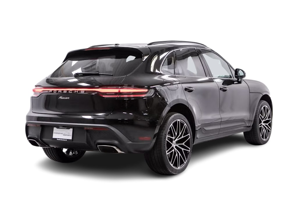 Thumbnail: 2026 Porsche Macan - 15