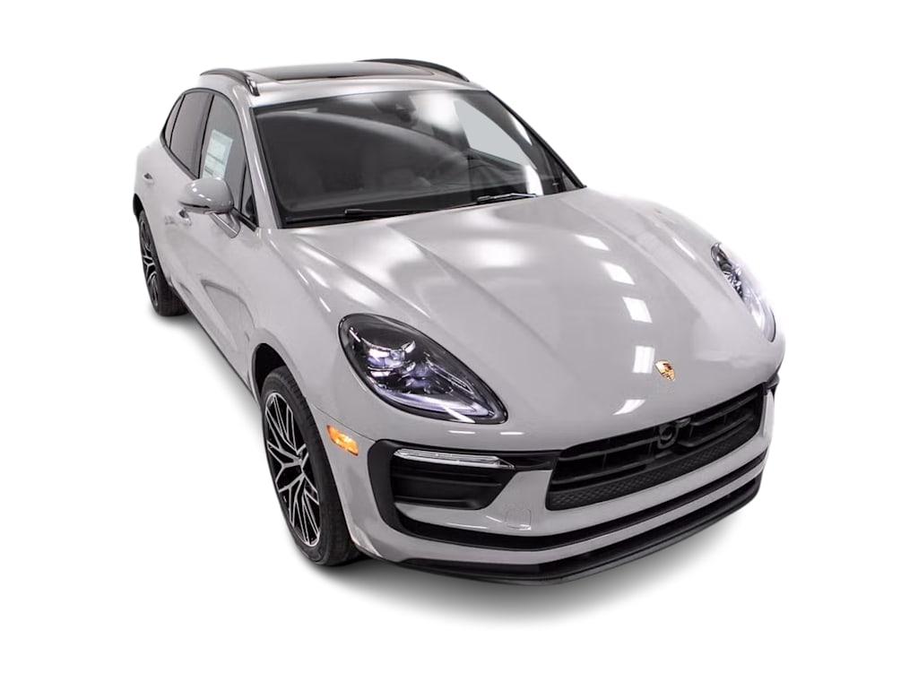 Thumbnail: 2026 Porsche Macan - 26