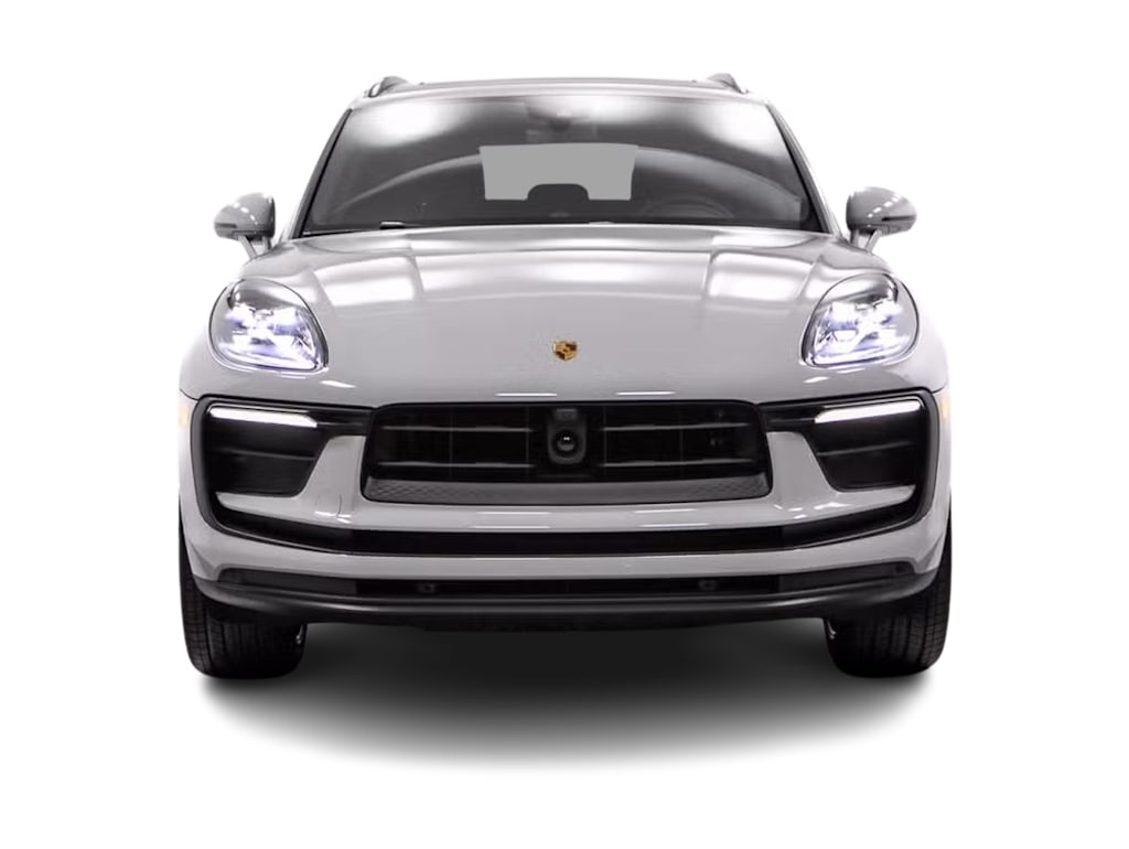 Thumbnail: 2026 Porsche Macan - 18